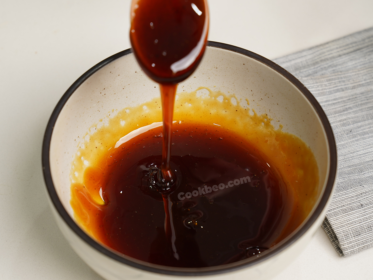 Thắng nước màu